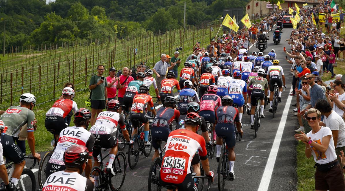 Tour d'Italie - Giro 2022 (TV/Streaming) Sur quelle chaine suivre la 19ème étape vendredi ?